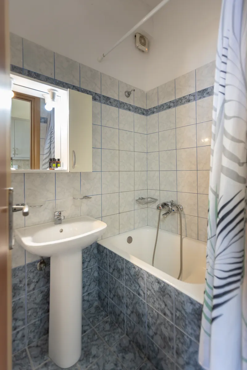 Apartment, φωτογραφία
